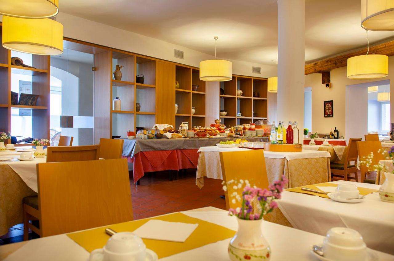 Hotel Romanda Levico Terme Exterior foto